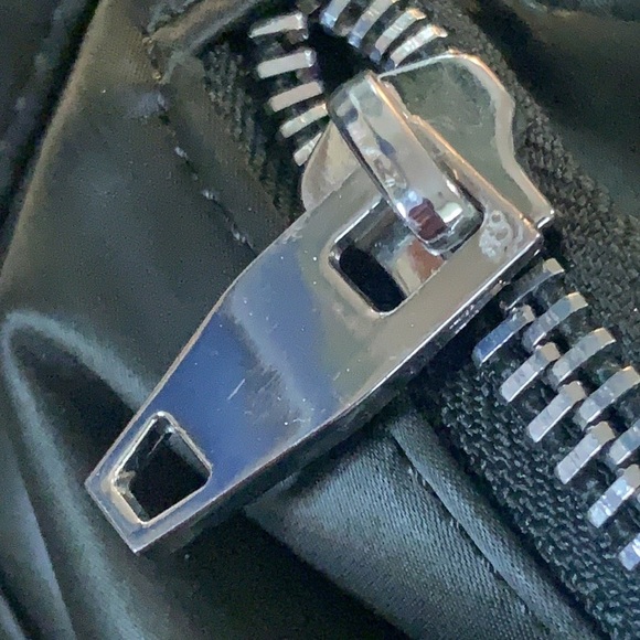 Urban outfitters dark hunter green fanny pack 2 zipper pouches adjustable belt - Picture 5 of 6